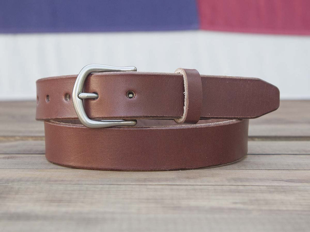 Dark brown leather belt with brass buckle app. 135cm, 22,99 €